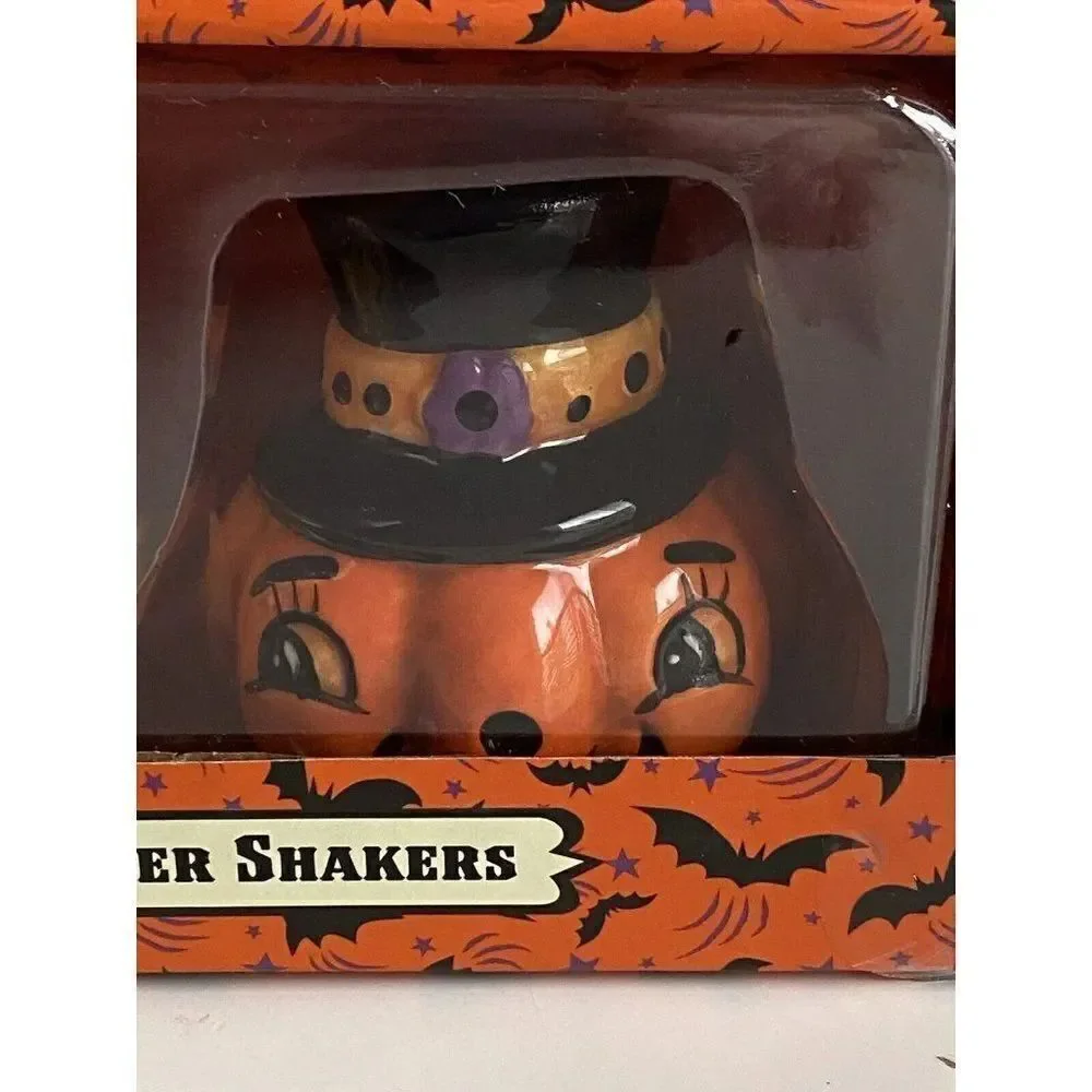 Johanna‎ Parker Halloween Salt & Pepper Shakers Pumpkin Jack-O-Lantern NEW